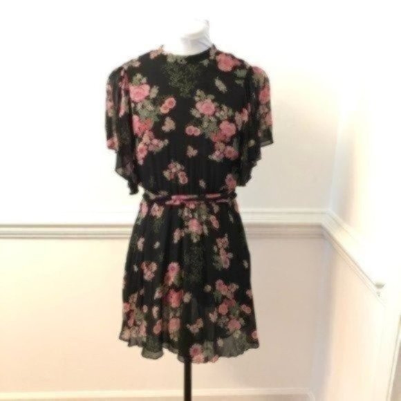 Zara Dresses & Skirts - Zara Floral Ruffle Chiffon Mini Dress Small